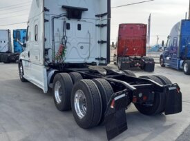 2017 FREIGHTLINER CASCADIA