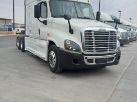 2017 FREIGHTLINER CASCADIA