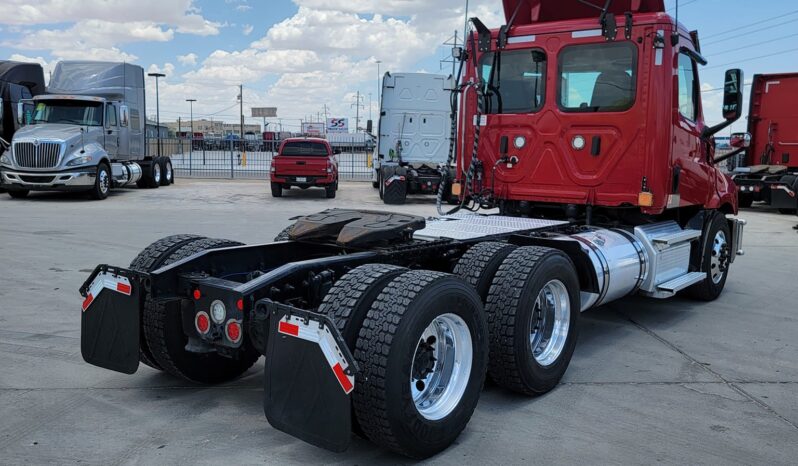 HAVE 4 IN STOCK!!! 2019 FREIGHTLINER CASCADIA DAY CAB full