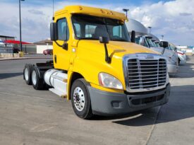 2015 FREIGHTLINER CASCADIA