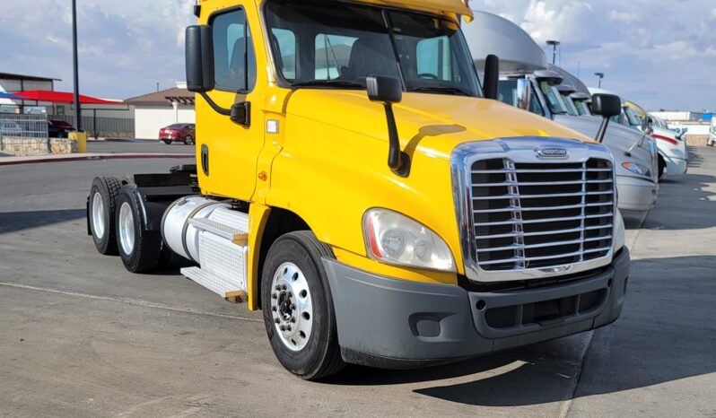 2015 FREIGHTLINER CASCADIA full