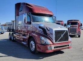 HAVE 3 IN STOCK!!! 2013 VOLVO VNL