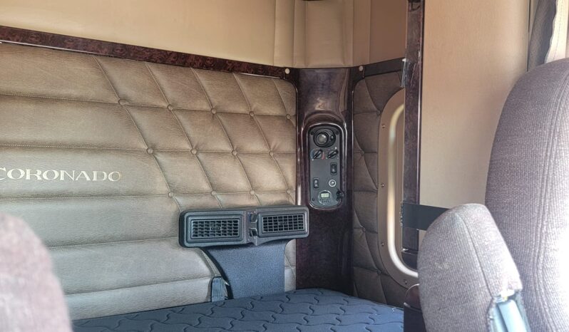 2015 FREIGHTLINER CORONADO full