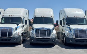 HAVE 2 IN STOCK!!! 2017 FREIGHTLINER CASCADIA