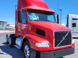 HAVE 10 IN STOCK!!! 2006 VOLVO VN DAYCAB