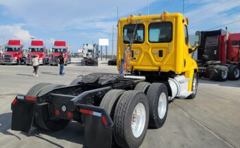 2015 FREIGHTLINER CASCADIA