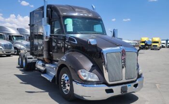 2020 KENWORTH T-680