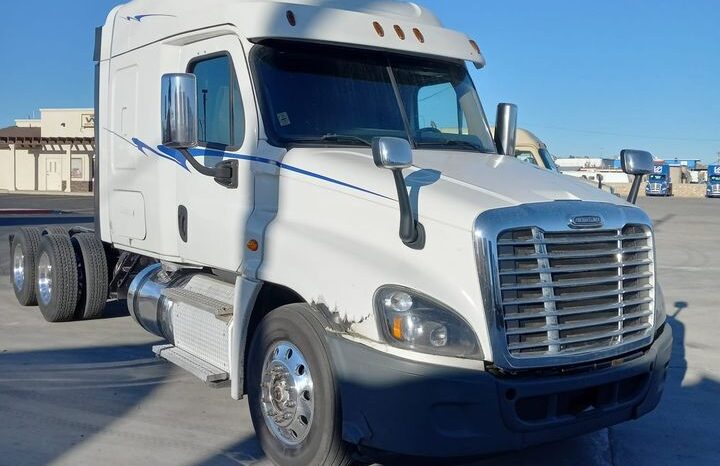 2017 FREIGHTLINER CASCADIA full