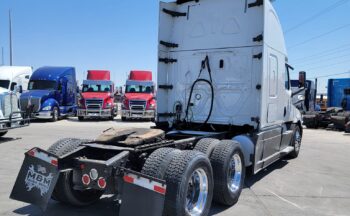 2020 FREIGHTLINER CASCADIA