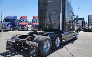 2019 VOLVO VNL 670