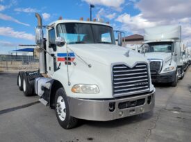 HAVE 4 IN STOCK!!! 2015 MACK CXU613