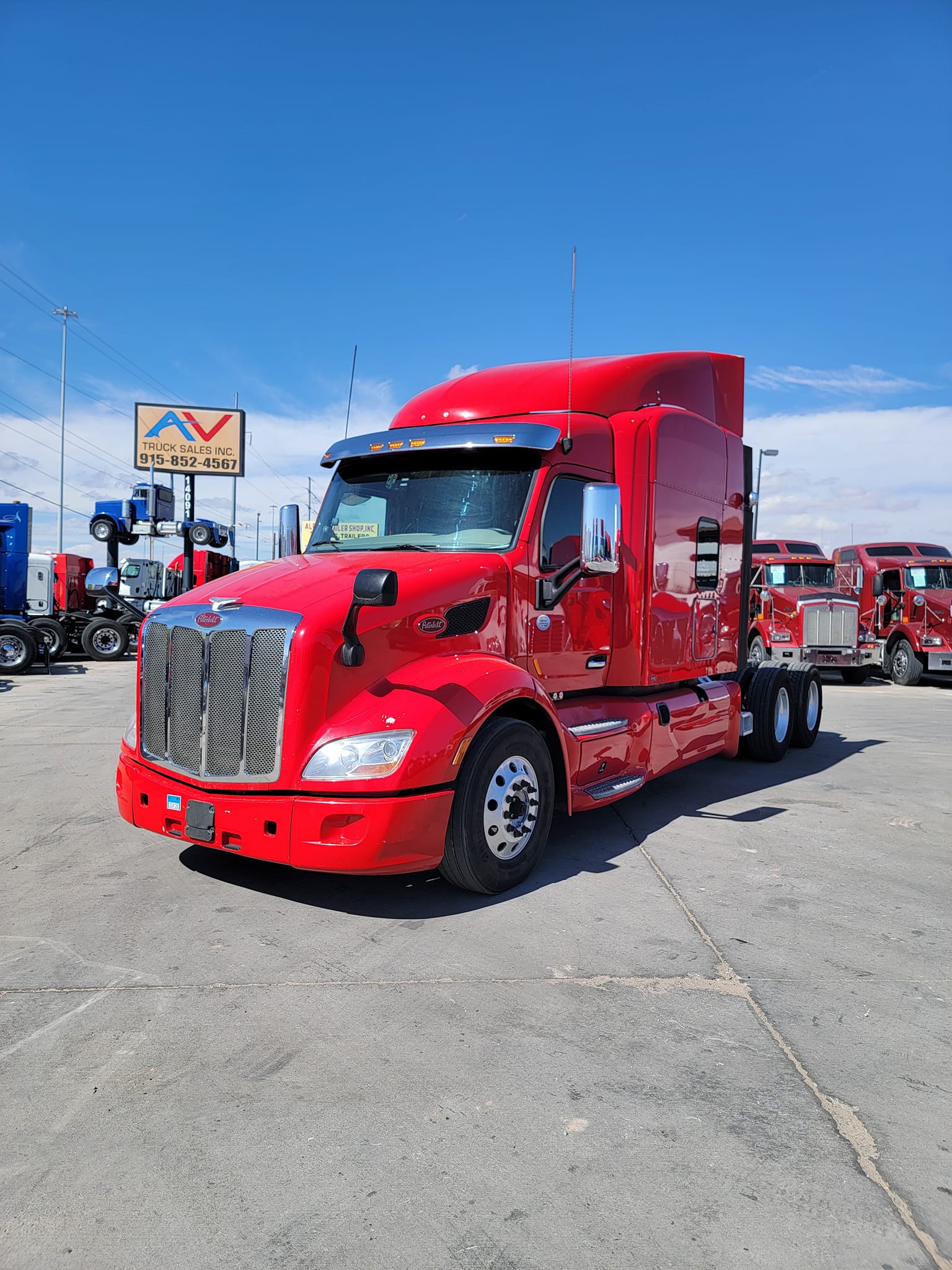 HAVE 3 IN STOCK!!! 2019 PETERBILT 579