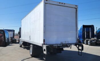 2016 INTERNATIONAL 4300 24′ BOX TRUCK