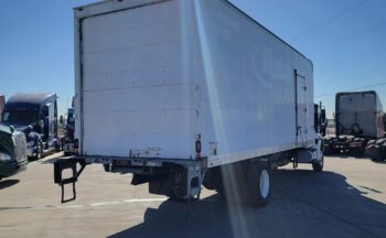 2016 INTERNATIONAL 4300 24′ BOX TRUCK