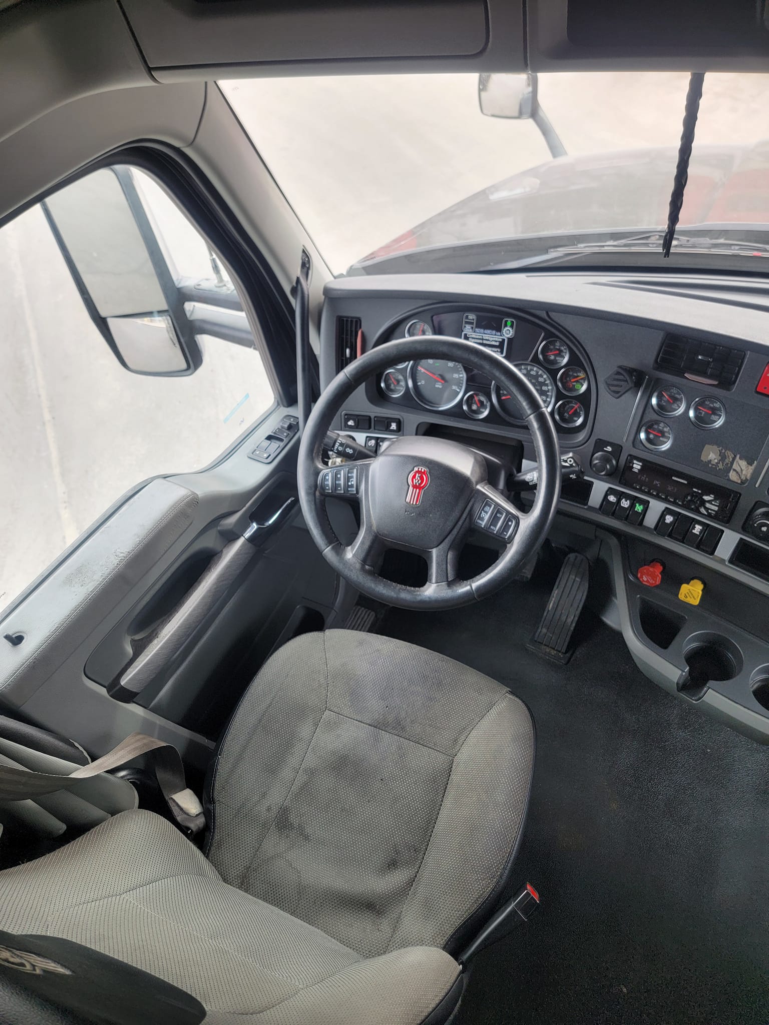 
										2020 KENWORTH T-680 full									