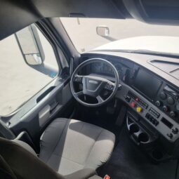 
										2021 FREIGHTLINER CASCADIA full									