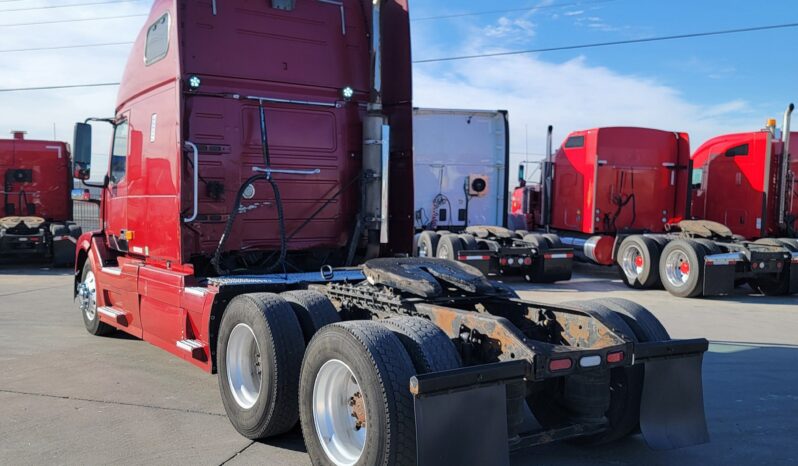 
								2007 VOLVO VNL full									