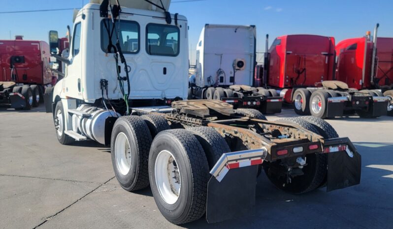 
								2018 FREIGHTLINER CASCADIA full									